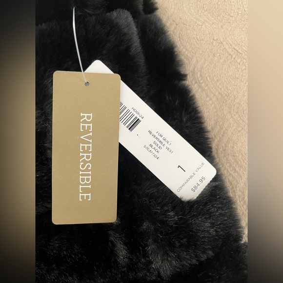 🆕 Chico’s quilted reversible Black Faux Fur Vest approximate size 8 (Chico’s 1) - Picture 4 of 8
